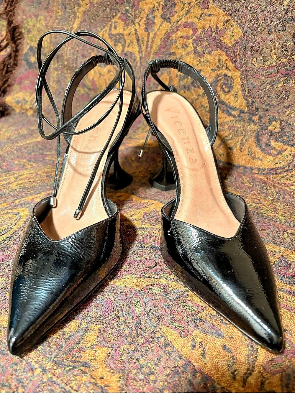 Vicenza Pointed-Toe Slingback Heels in Black US 8.5
